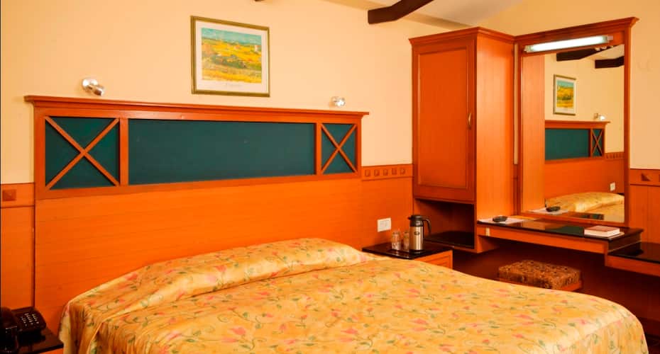 Hilltop Tower hotel Kodaikanal, Book hotel online Hoteldekho